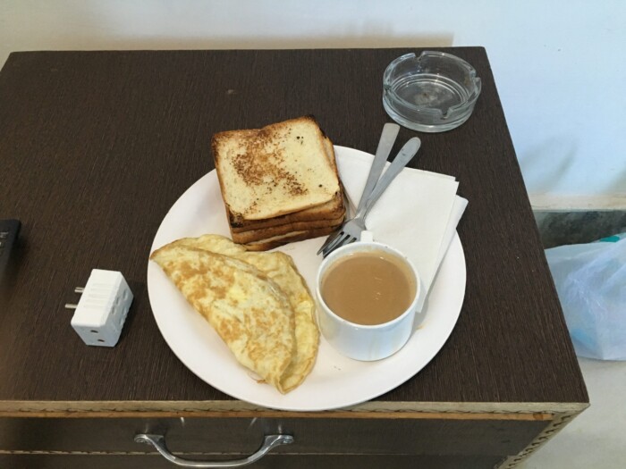 ホテルの朝食　インド